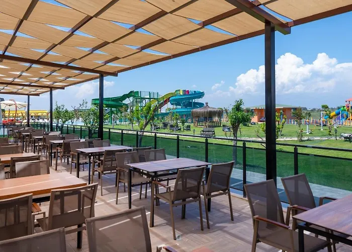 Hotel Armas Sunrise Lara