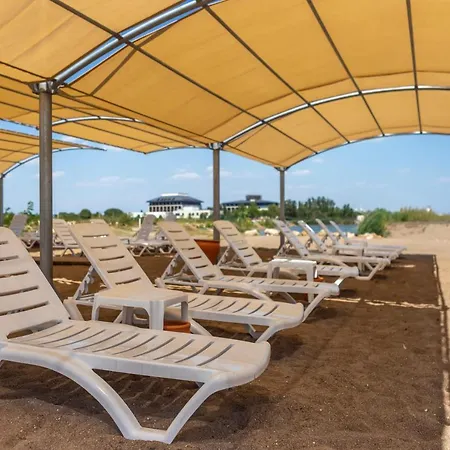 Armas Sunrise Lara 4*